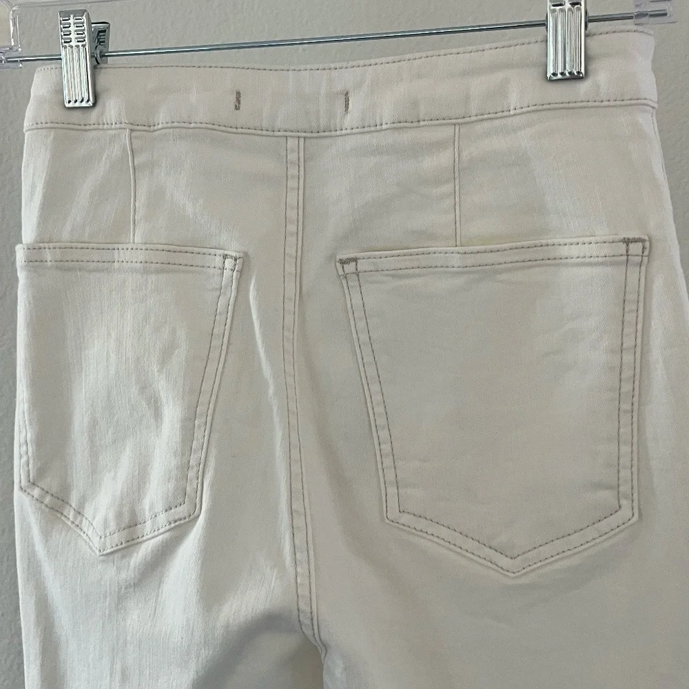 FREE PEOPLE | Bohemian Cowboy Just Float On Flare Jeans in White | Size W 25R - Picture 8 of 11